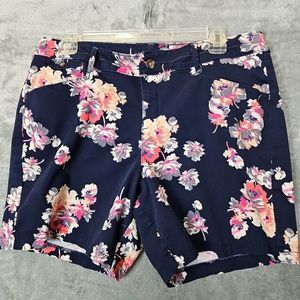 Lee Natural Fit Women's Sz 12 Shorts Floral cotton blend 6 in inseam